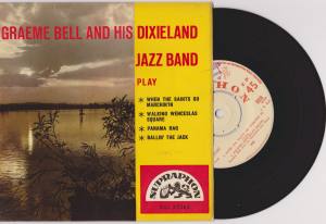 GRAEME BELL AND HIS DIXIELAND Jazz Band Play (Vinyl)