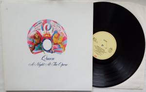 QUEEN A Night At The Opera (Vinyl)