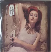 TORI AMOS Abnormally Attracted T...